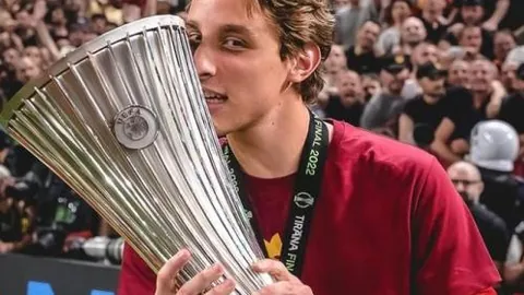 国足新帅首秀：在守旧与革新中探索男足未来